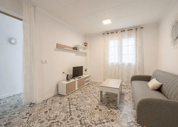 Casa Cinta, Exteriores Compartidos *